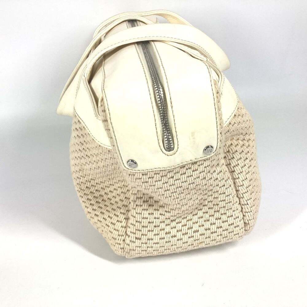 CHANEL Cream Leather Logo Shoulder Bag - Picture 10 of 16